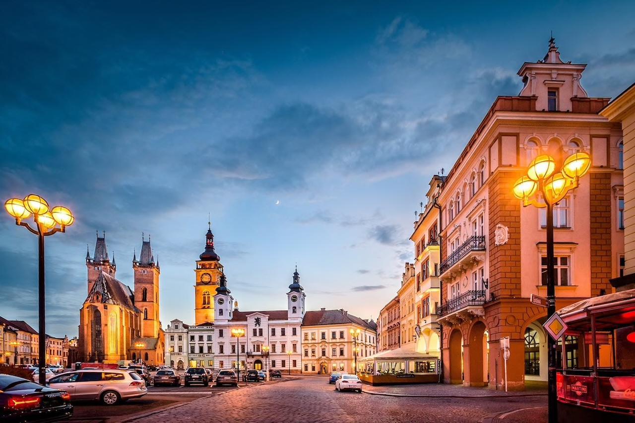 Unique Central Square Business Apt. Hradec Králové 외부 사진