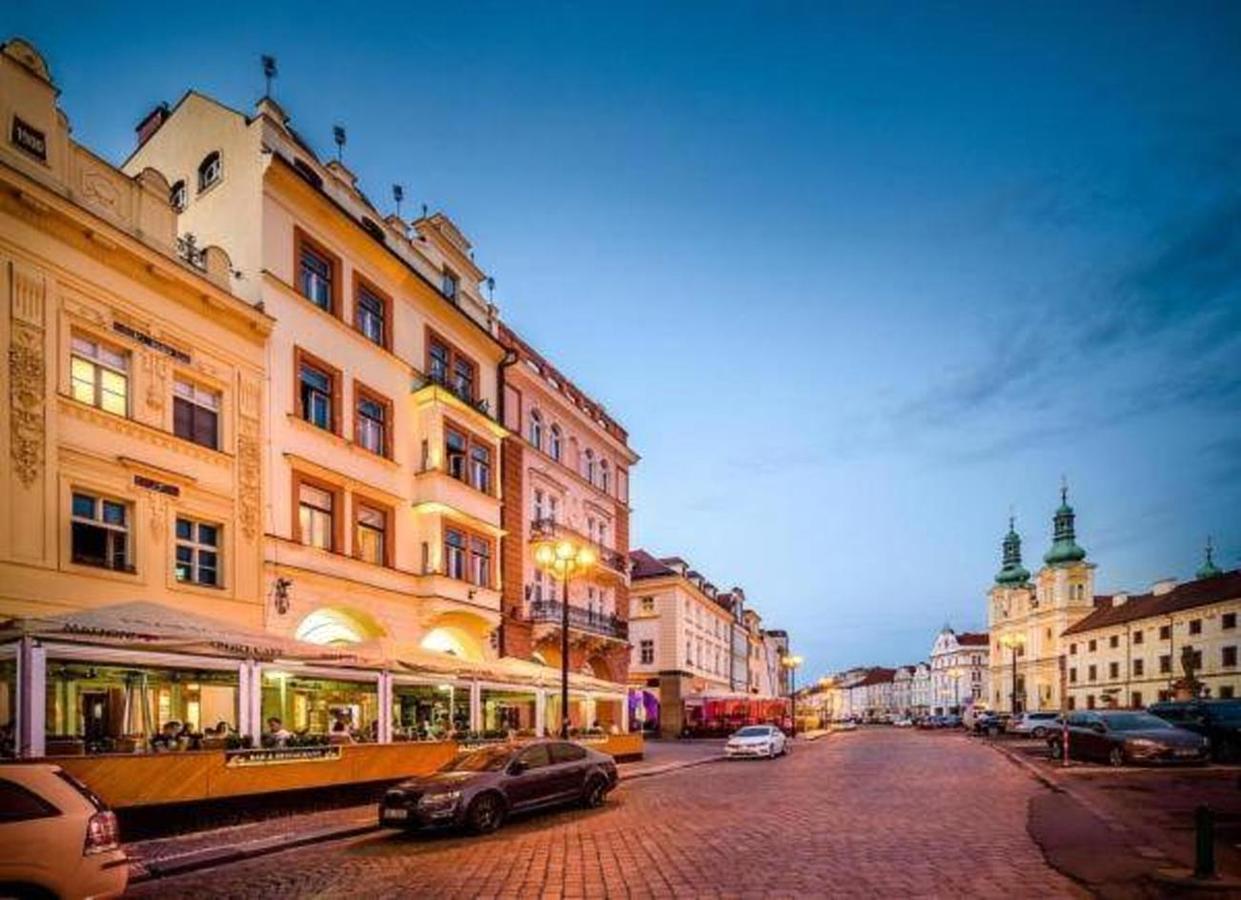 Unique Central Square Business Apt. Hradec Králové 외부 사진